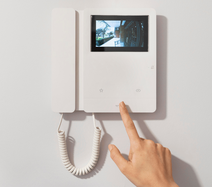 Visiophone à Hossegor avec écran intérieur de contrôle d’accès pour habitation